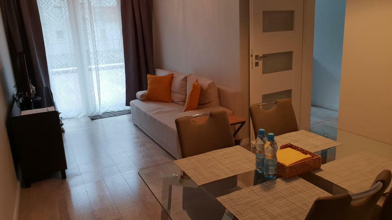 Apartament Nad Odra Z Tarasem Wroclaw Exterior photo